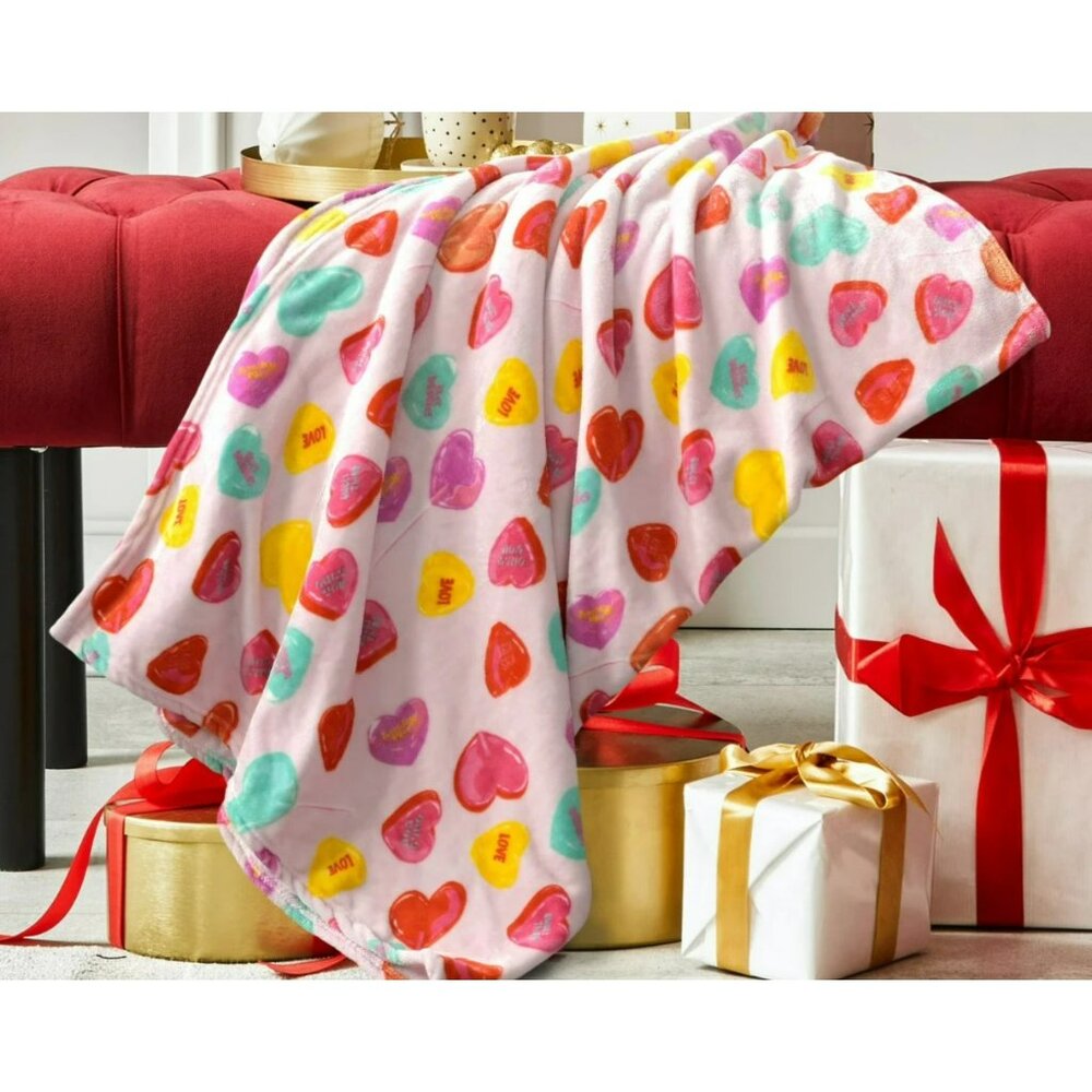 Way To Celebrate Candy Hearts Velvet Plush Throw Blanket 50" x 60" Multicolor - Picture 14 of 14